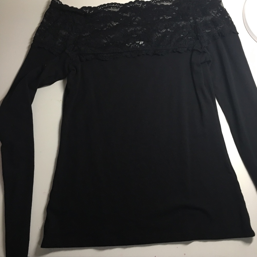 H&M Lace Off the Shoulder Top
